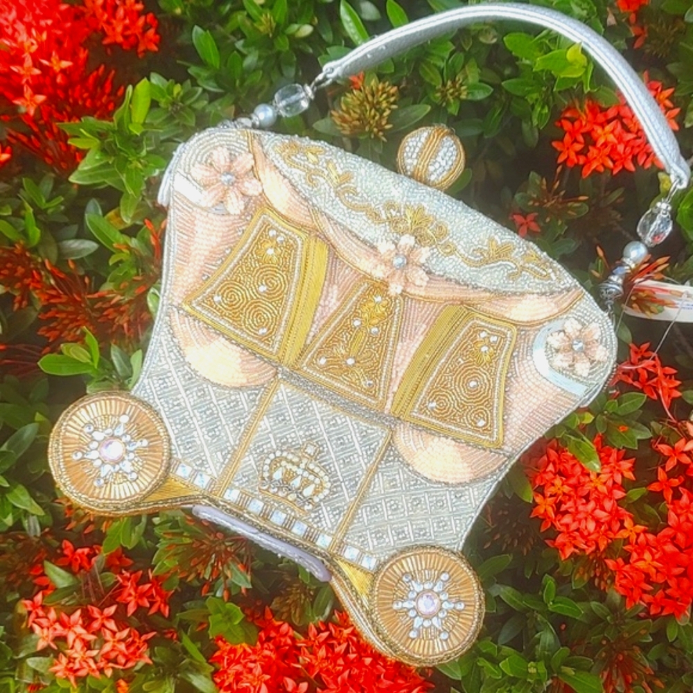 Mary Frances royal ride bag